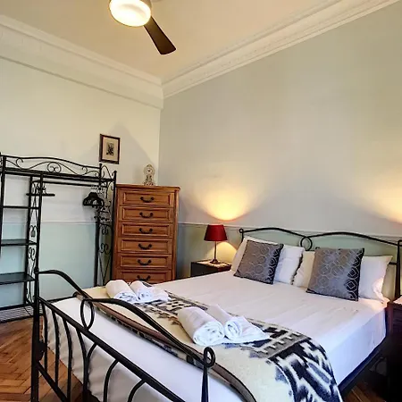 Nestor&Jeeves - Traveller - Central - By Train Station - Top Floor Апартаменты *